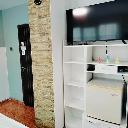 Rooms More