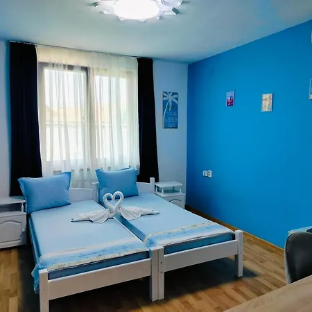 Rooms More
