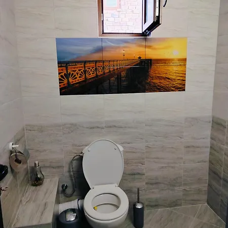 Homestay Rooms More *