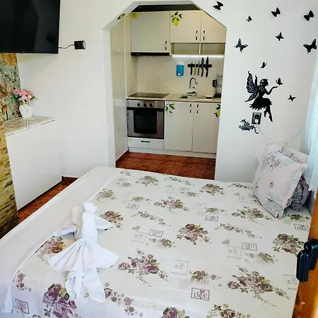 Rooms More Homestay Sozopol