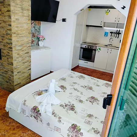 Rooms More * Sozopol