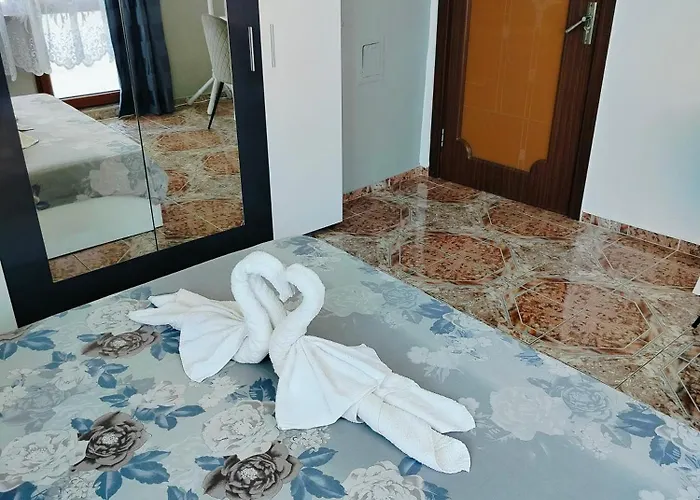 Rooms More בית אירוח *