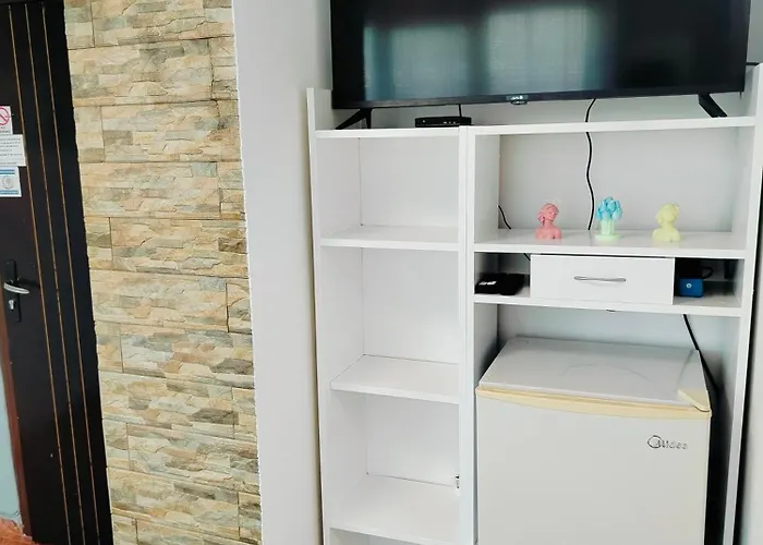 Rooms More בית אירוח *